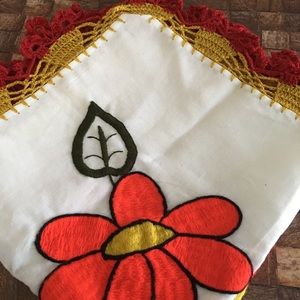 Servilletas hechas a mano por Claudia. Napkins